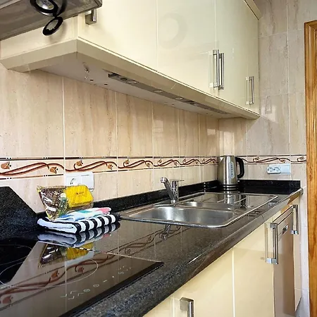 Fuer 4 Personen Ca 80 Qm In Nerja, Andalusien Costa Del Sol نيرخا